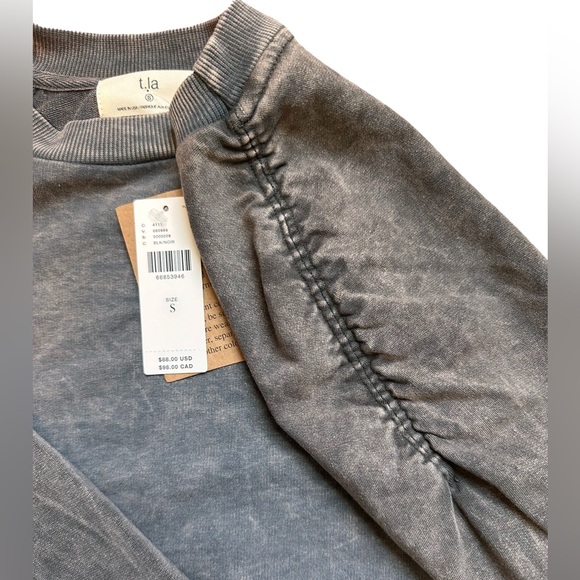 T.la NWT Long Sleeve Sweatshirt Size Small - Picture 6 of 6